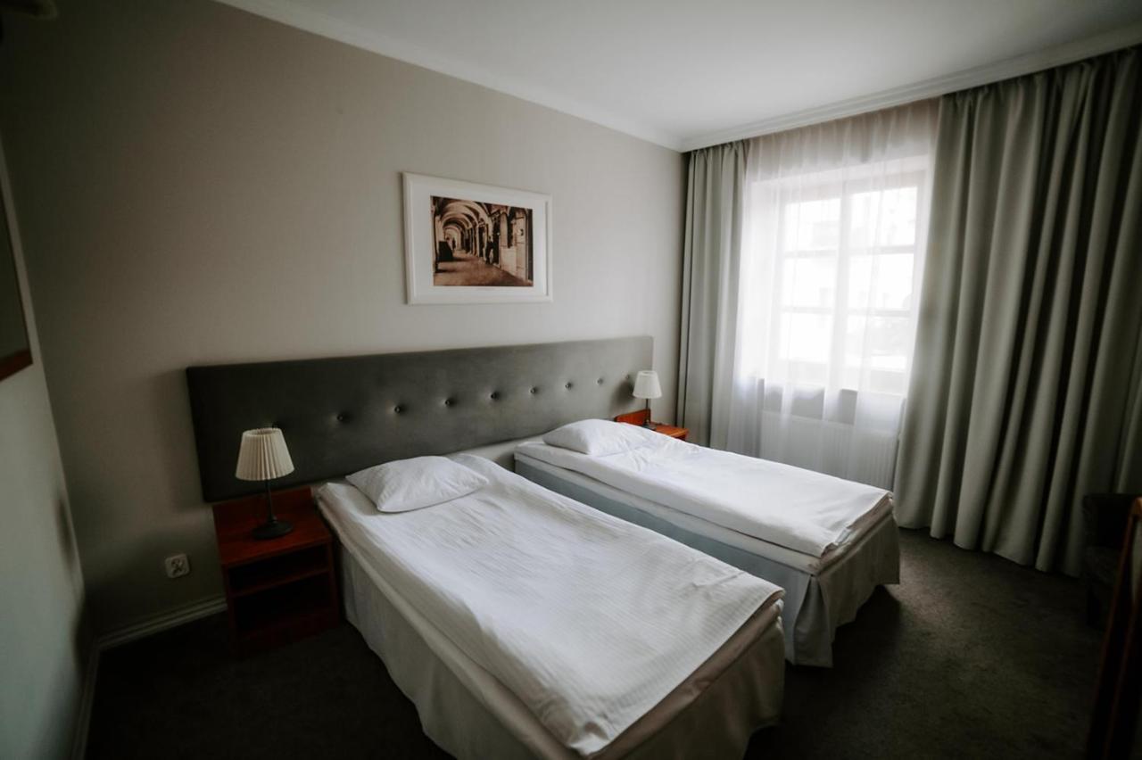 Hotel Senator Замосць Экстерьер фото
